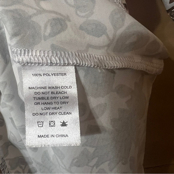 Smith & Quinn | Honey Dress in Dirty Dancing Button Front Balloon Sleeve Size M - Picture 10 of 10